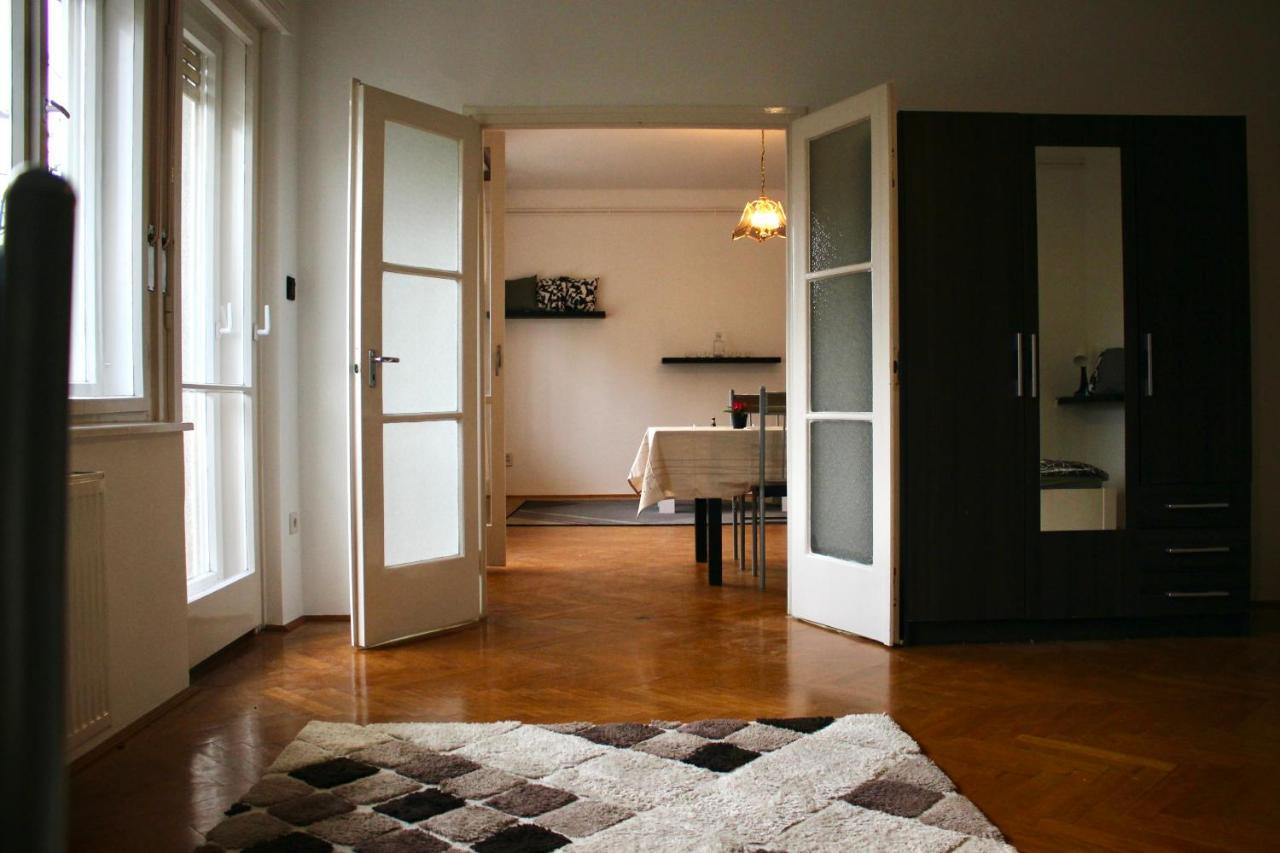 Castle Stallion Apartment Budapest Exterior photo