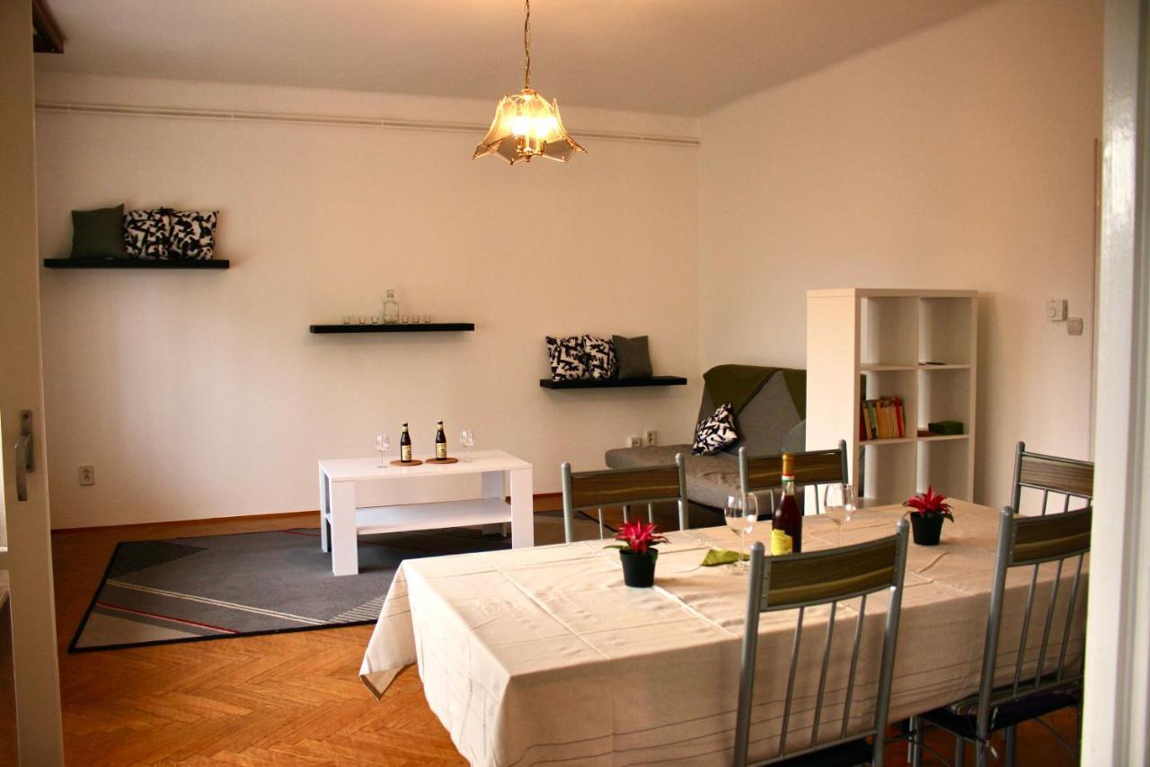 Castle Stallion Apartment Budapest Exterior photo