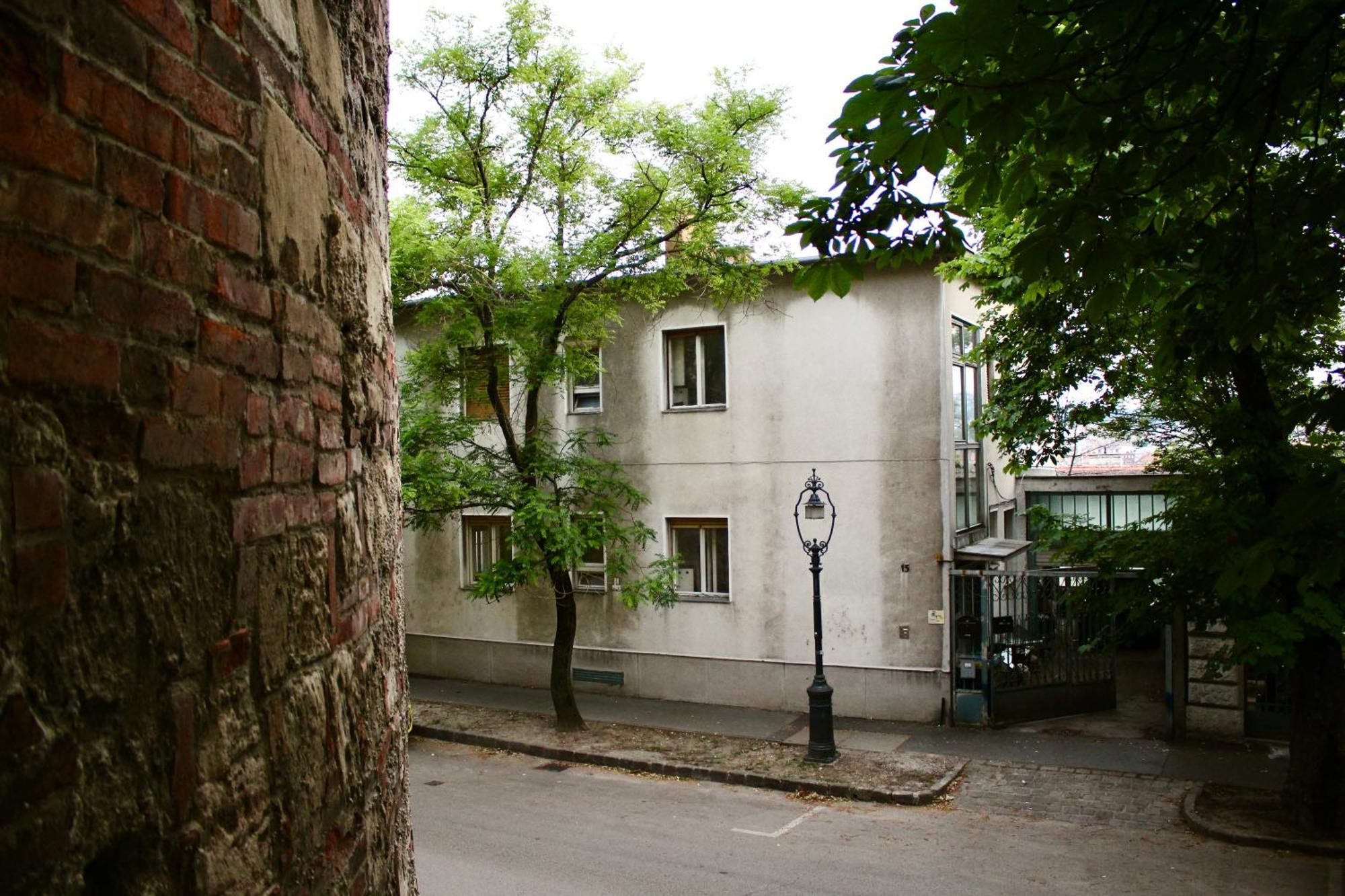 Castle Stallion Apartment Budapest Exterior photo